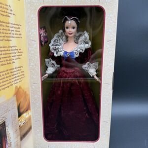 Hallmark Sentimental Valentine Barbie Doll 16536 Special Edition Mattel 1996